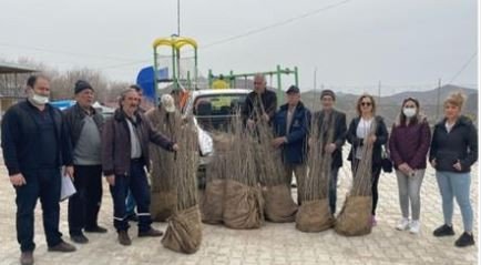 Tunceli’de 14 Çiftçiye Bedelsiz Dut Fidanı Dağıtıldı