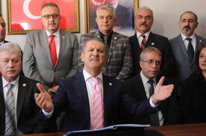 Sarılgül’den Muhalefet Partilerine Eleştiri: “1,5 Yıldır Türkiye Aldatılmıştır”