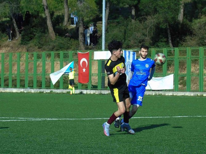 Ovaakçaspor Şampiyonluğu Göğüsledi