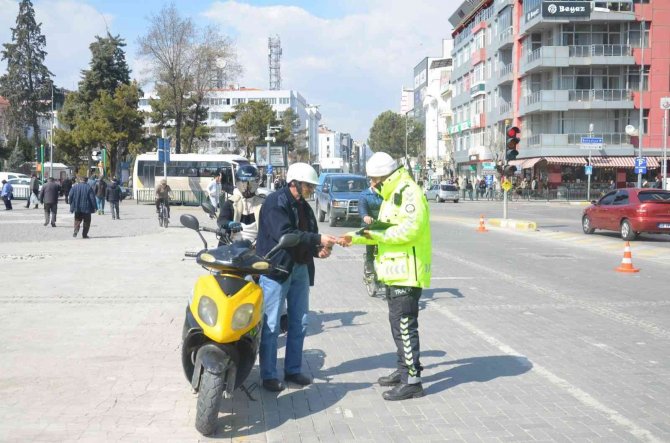 Uşak’ta Bin 253 Araç Sürücüsüne Para Cezası Kesildi