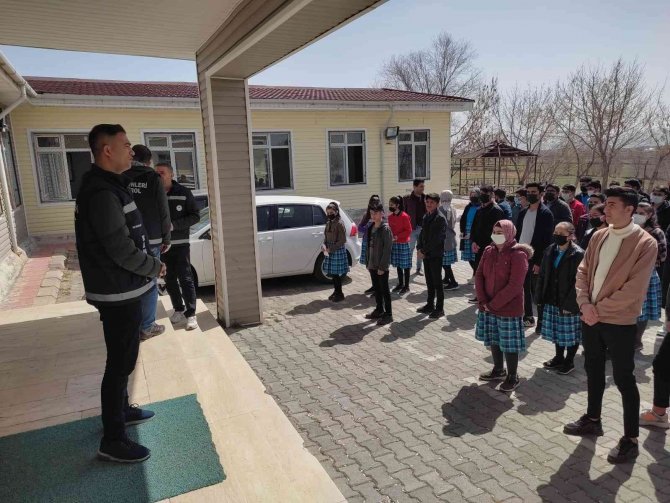 Van’daki Okullarda ‘İnci Kefali’ Eğitimi