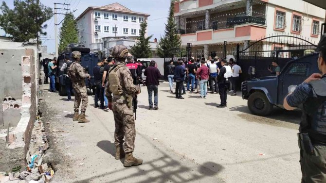 Adana’da Polise Silahlı Saldırı: 1 Ağır Yaralı...(2)