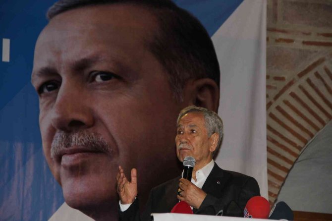 Arınç: “Sıkıntıları Biliyoruz Bunu Çözecek Yine Ak Parti’dir”