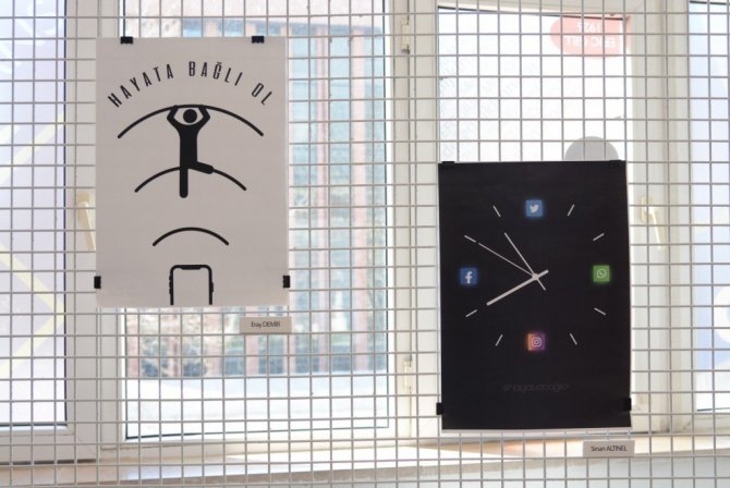 “Hayata Bağlı Ol” Konulu Afiş Tasarımı Yarışmasında Dereceye Giren Öğrenciler Ödüllendirildi