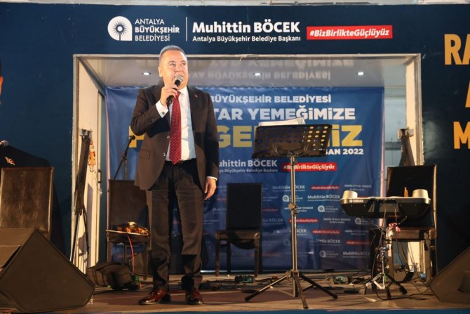 Başkan Böcek Serik’te Stk, Muhtar Ve Vatandaşlarla Buluşup İftar Yaptı