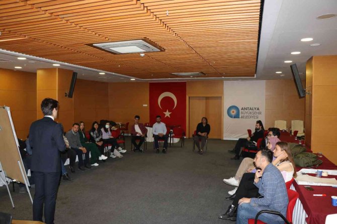 Büyükşehir Gönüllüler İçin Proje Yazma Eğitimi Verdi