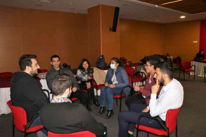 Büyükşehir Gönüllüler İçin Proje Yazma Eğitimi Verdi