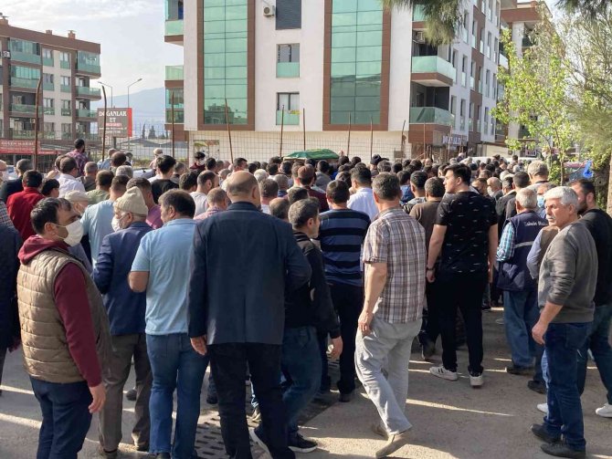 Trafik Kazası Sonucu Hayatını Kaybeden Genç Kız Son Yolculuğuna Uğurlandı