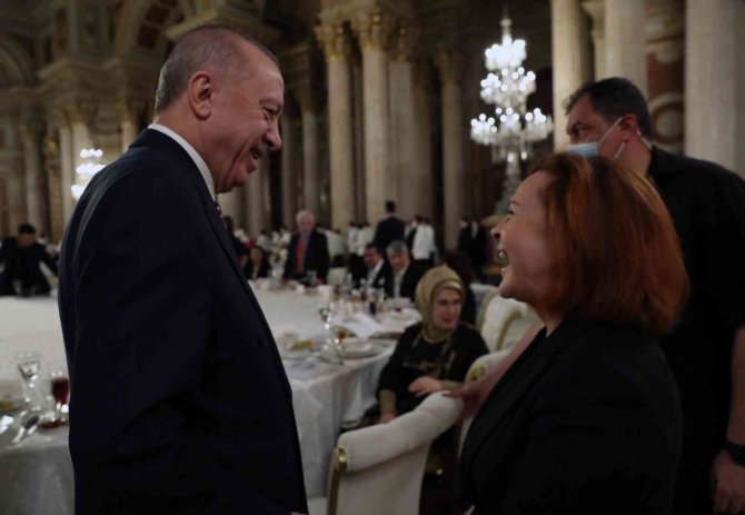 Cumhurbaşkanı Erdoğan: “Daima Sanatçıların Arasında Yer Aldık, Yer Almayı Sürdüreceğiz”