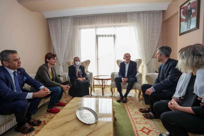 Chp Genel Başkanı Kılıçdaroğlu’ndan, Beyaz İçin Taziye Ziyareti