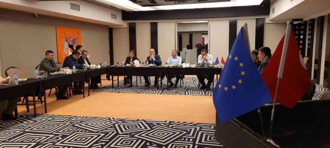 “Dayanışma İ̇le İ̇ş Güvenliği: İ̇sg İ̇çin İ̇şveren, İ̇şçi Ve Aileler El Ele” Proje Tanıtımı Yapıldı