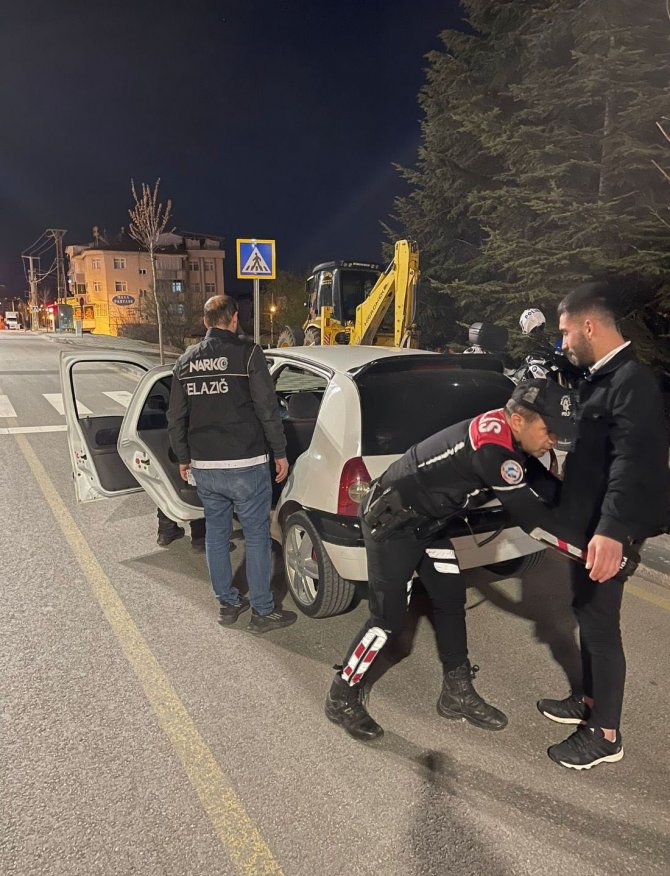 Elazığ’da Denetimler Sürüyor, Polis Göz Açtırmıyor