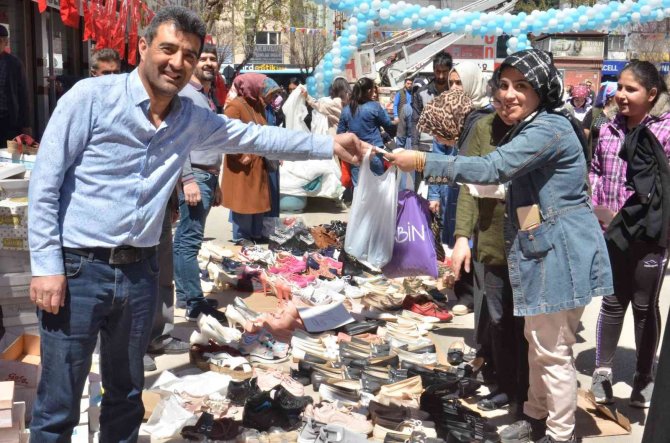 Elbistan’da ‘Alışveriş Bayramı’ Coşkusu