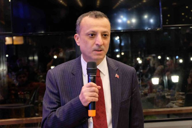 Vali Taşbilek Yetim Çocuklarla İftar Yaptı, Bowling Oynadı