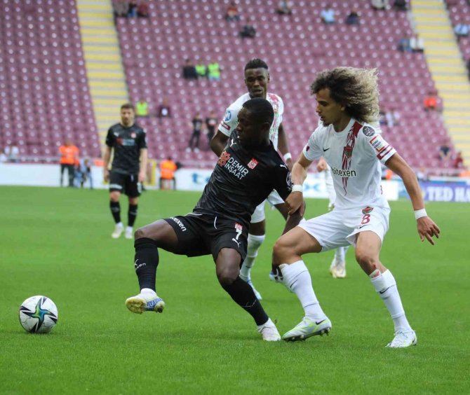 Sivasspor Ligdeki 12. Beraberliğini Aldı