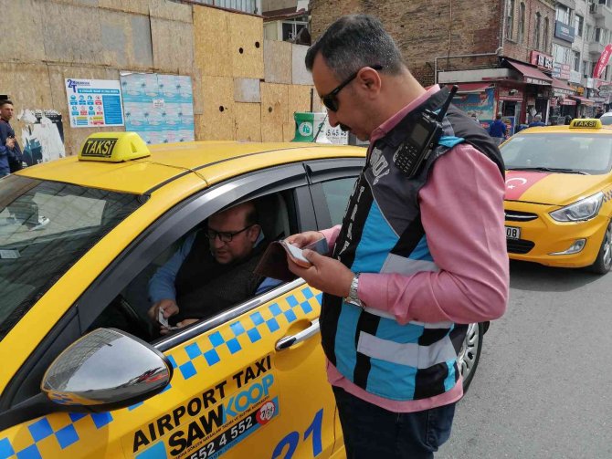 Kadıköy’de Kurallara Uymayan Taksiciler Cezadan Kaçamadı