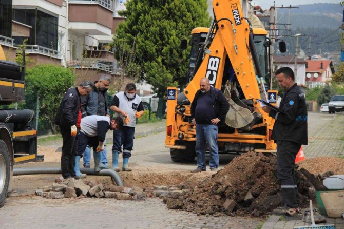 Alt Yapı Çalışmaları Sırasında Doğalgaz Borusu Delindi