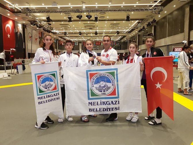 Melikgazi Sporcusu Fransa’da Yarışacak