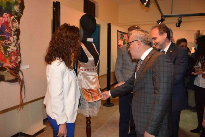 Niğde’de 30 Yıla 30 Eser Sergisi Açıldı