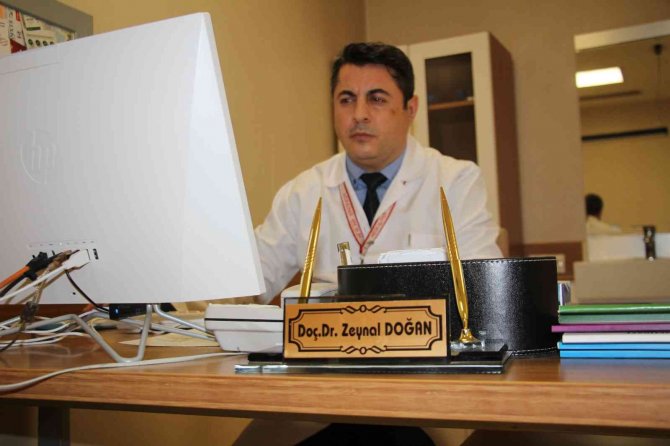 Gastroenteroloji Uzmanı Doç. Dr. Doğan: "Ramazan Ayında Mide Şikayetleri Artmaktadır"