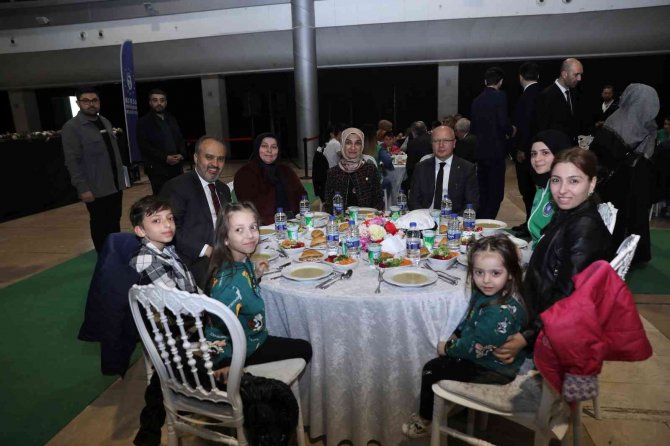 Bursa Büyükşehir’den Yetimler Günü İftarı
