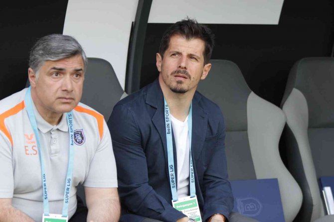Spor Toto Süper Lig: Altay: 0 - Başakşehir: 1 (İ̇lk Yarı)