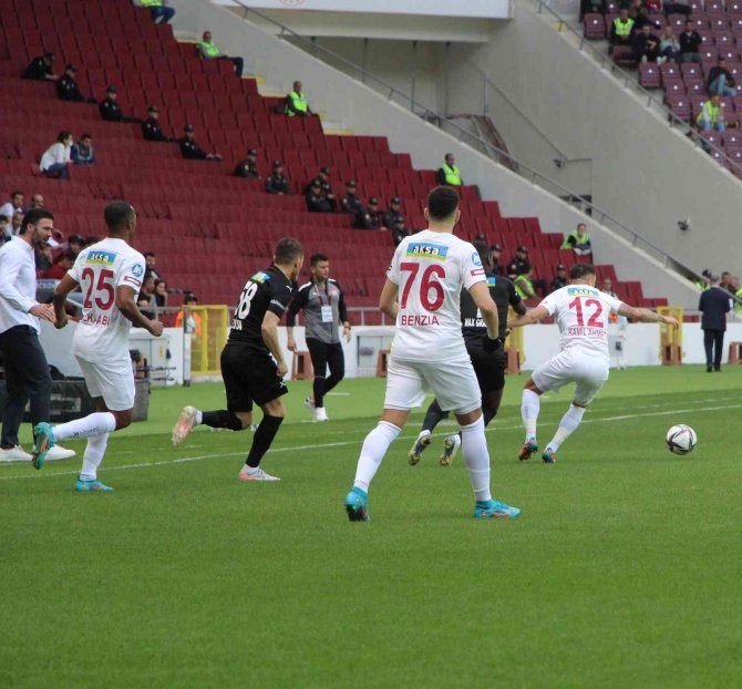 Spor Toto Süper Lig: A.hatayspor: 0 - Dg Sivasspor: 0 (Maç Devam Ediyor)