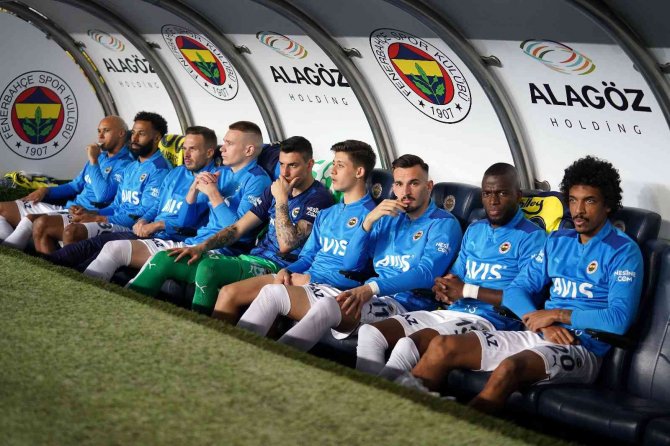 Fenerbahçe’de 3 Eksik