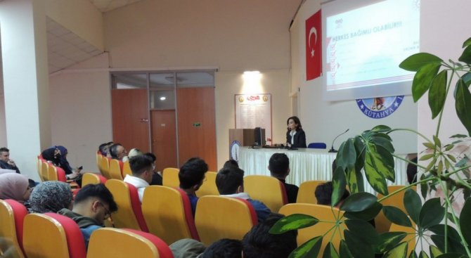 Tavşanlı Myo’da Bağımlılıkla Mücadele Konferansı