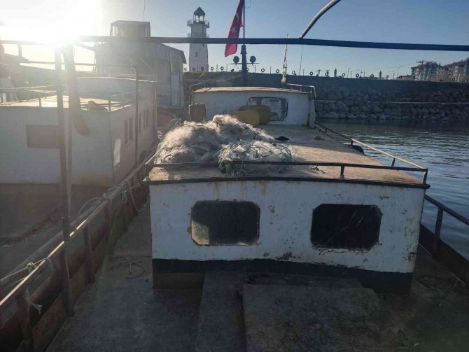 Van’da Teknede Bulunan Uzatma Ağına El Konuldu