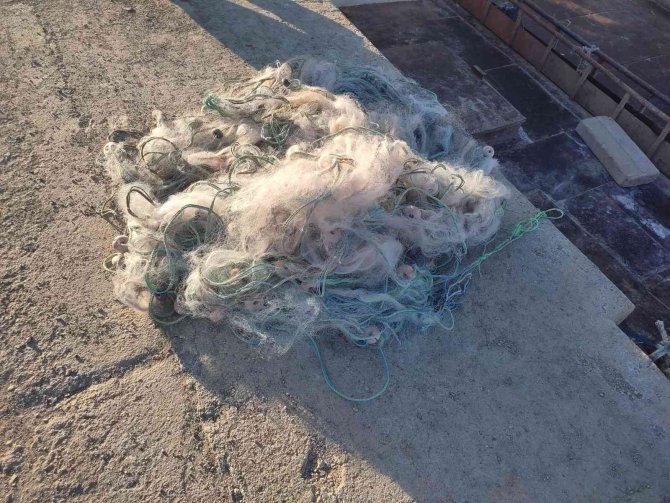 Van’da Teknede Bulunan Uzatma Ağına El Konuldu