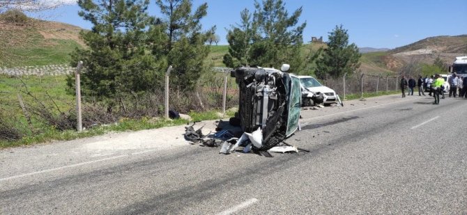 Siirt’te Trafik Kazası: 3 Yaralı