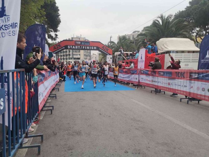 3. Uluslararası Maraton İ̇zmir’de Büyük Heyecan Başladı