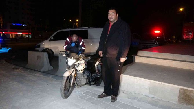 Çalınan Motosiklet 1 Buçuk Saat Sonra Sahibine Teslim Edildi