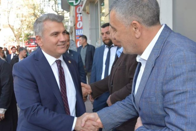 Ak Yürekler Edremit’te Gönüllere Dokundu