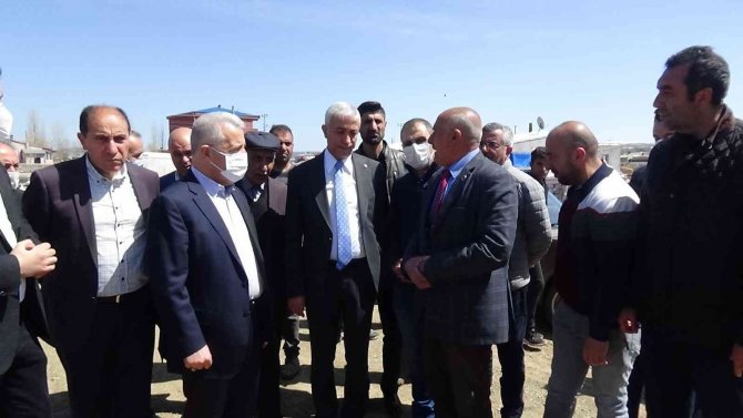 Milletvekilleri Sel Bölgesinde İncelemelerde Bulundu