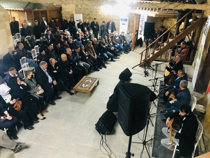 Aşık Geleneğinin Yaşatıldığı Bayburt’ta Aşıkların Atışması Ramazan Gecelerini Şenlendiriyor