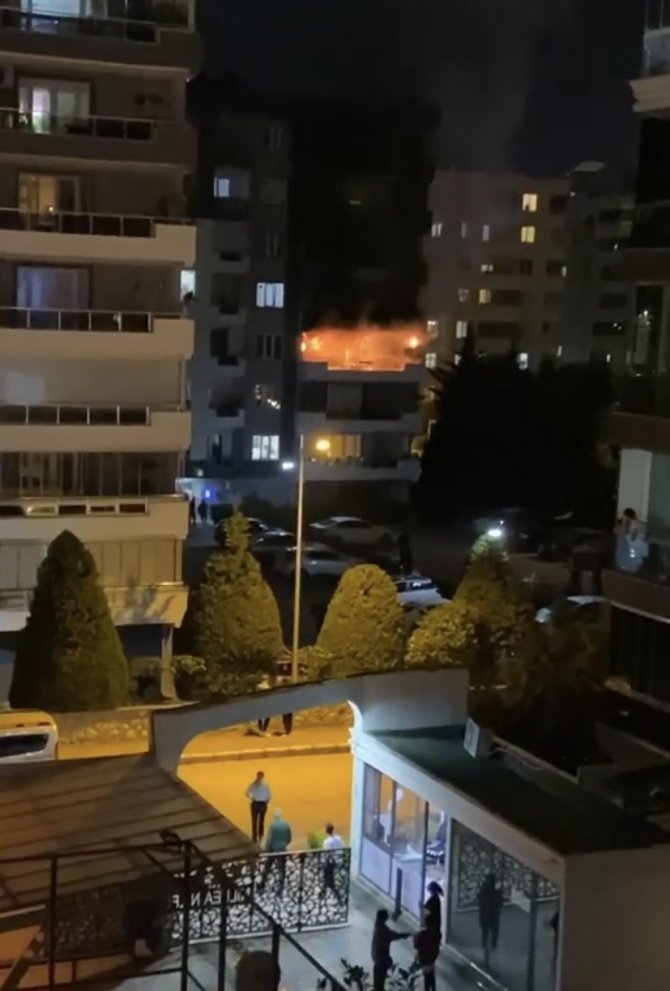 Bursa’da Korkutan Yangın.. Ev Alev Alev Yandı