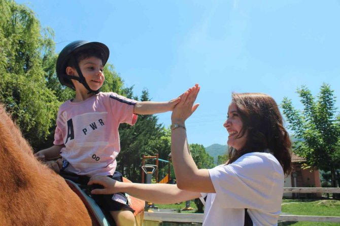 Çocuğunuzda Bu Belirtiler Varsa Dikkat, İşte Ailelerin En Büyük Yanlışı