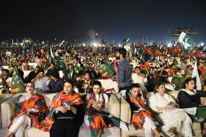 Eski Pakistan Başbakanı Imran Khan: "Pakistan’a Karşı Yabancı Güçler Tarafından Komplo Kuruldu"