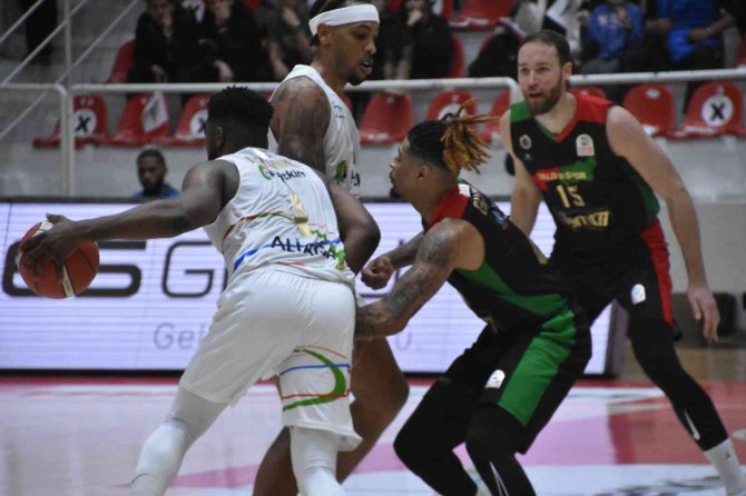 Ing Basketbol Süper Ligi: Aliağa Petkimspor: 81 - Semt 77 Yalovaspor: 80