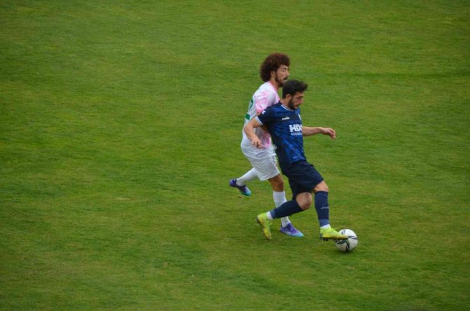 Isparta 32 Spor: 1 Pazarspor: 0