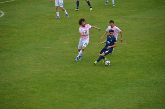 Isparta 32 Spor: 1 Pazarspor: 0
