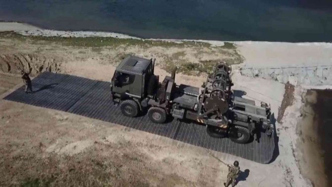 Durgun Sulardan Geçiş Tatbikatı Gerçeğini Aratmadı