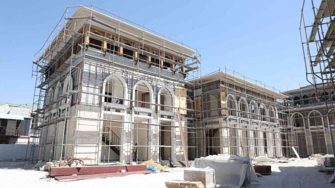 Mevlana Bölgesinde Tarihi Dönüşüm Tamamlanmak Üzere