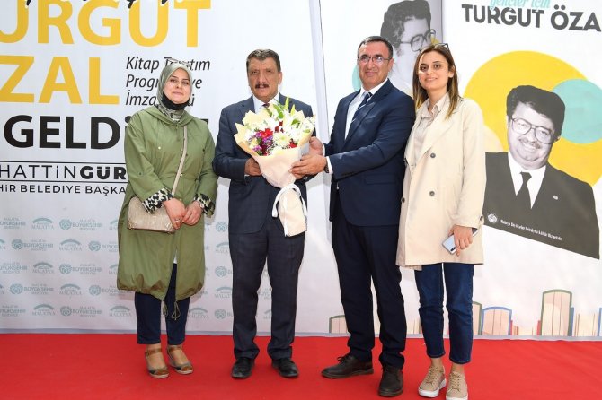 ‘Gençler İ̇çin Turgut Özal’ Kitabı, Kitapseverlerle Buluştu