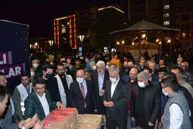 Manisalılar ’Enderun Usulü Teravih’e Yoğun İlgi Gösterdi
