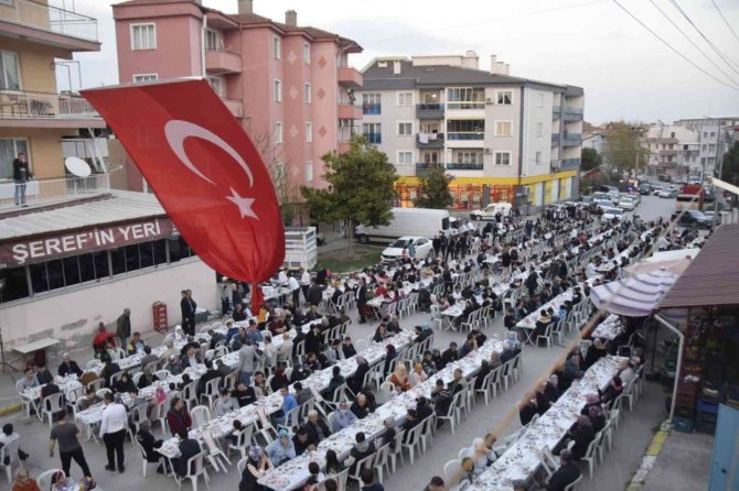 Mhp’den Altıeylül Sütlüce’de İftar