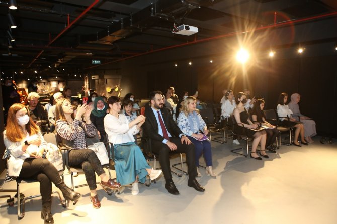 Nilüfer’de Çocuklar Piyano Hünerlerini Sergiledi