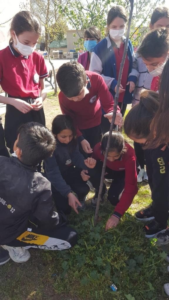 Burhaniye’ De Hayalindeki Okulu İ̇nşa Et Projesi Hedefine Ulaştı